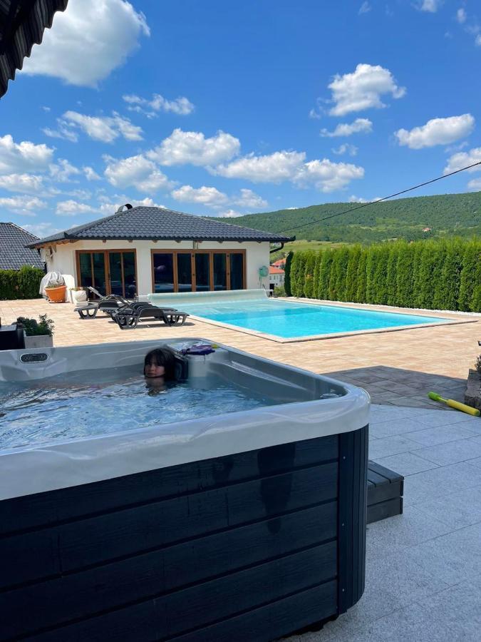 Villa De Luxe Bihać Exterior foto
